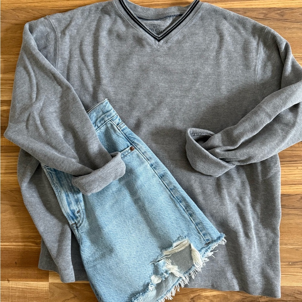 Faded Glory Gray V‑Neck Long Sleeve Pullover